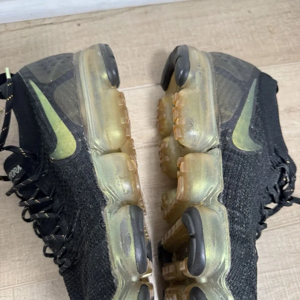 Nike Air VaporMax Men’s 10.5 Flyknit 2 Black Metallic Gold Plus Shoes 942842-015